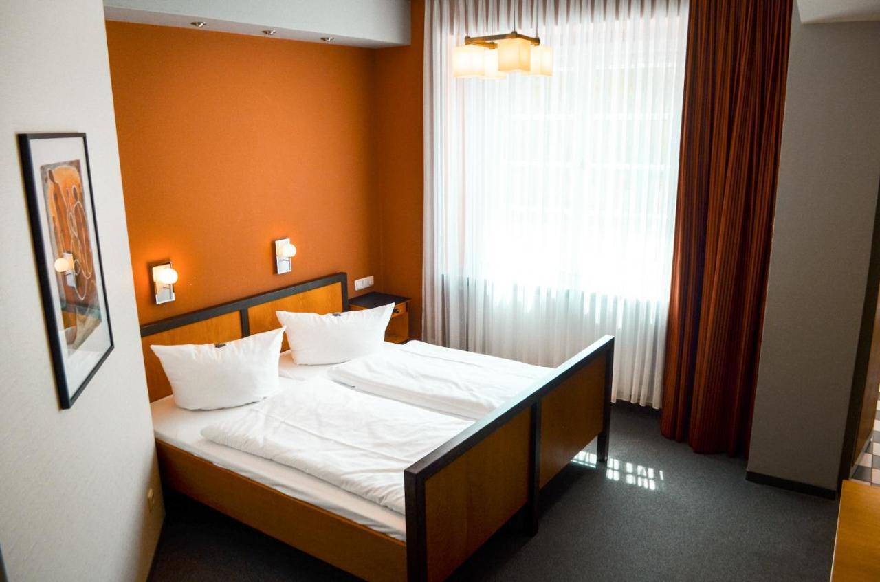 Haus Des Volkes - Das Bauhaushotel Probstzella Kültér fotó