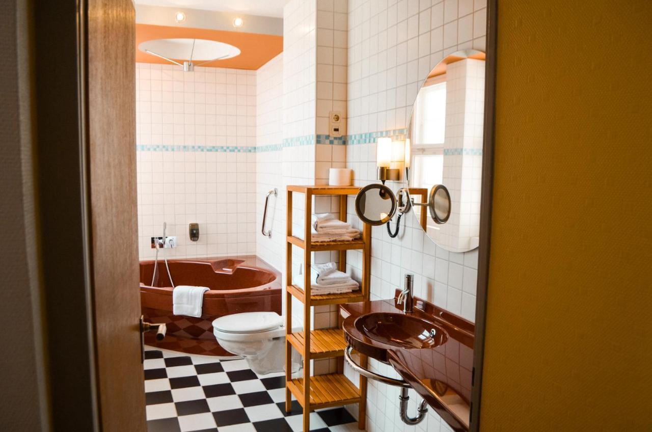 Haus Des Volkes - Das Bauhaushotel Probstzella Kültér fotó