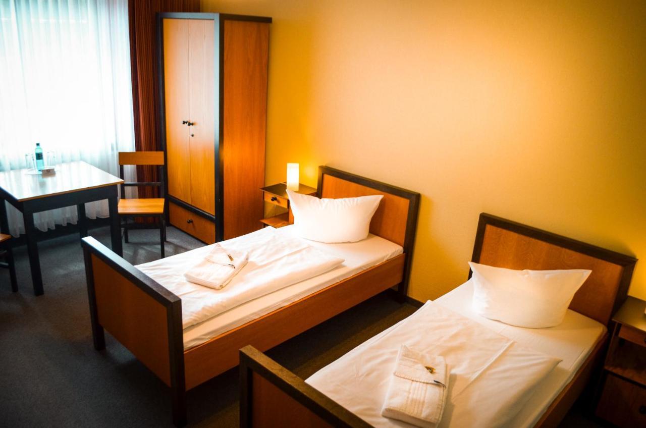 Haus Des Volkes - Das Bauhaushotel Probstzella Kültér fotó