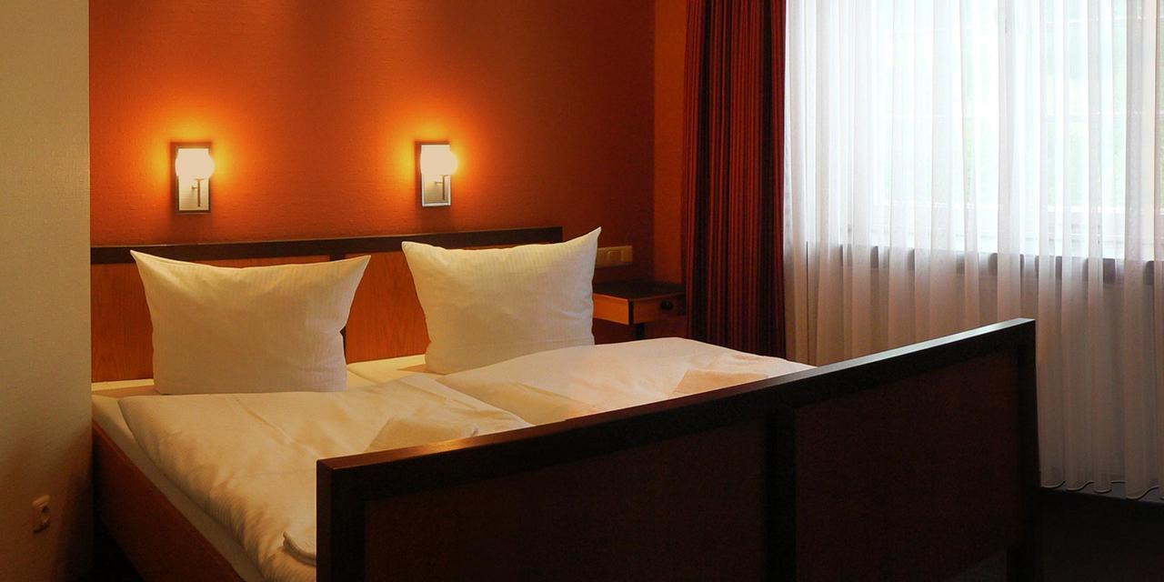 Haus Des Volkes - Das Bauhaushotel Probstzella Kültér fotó