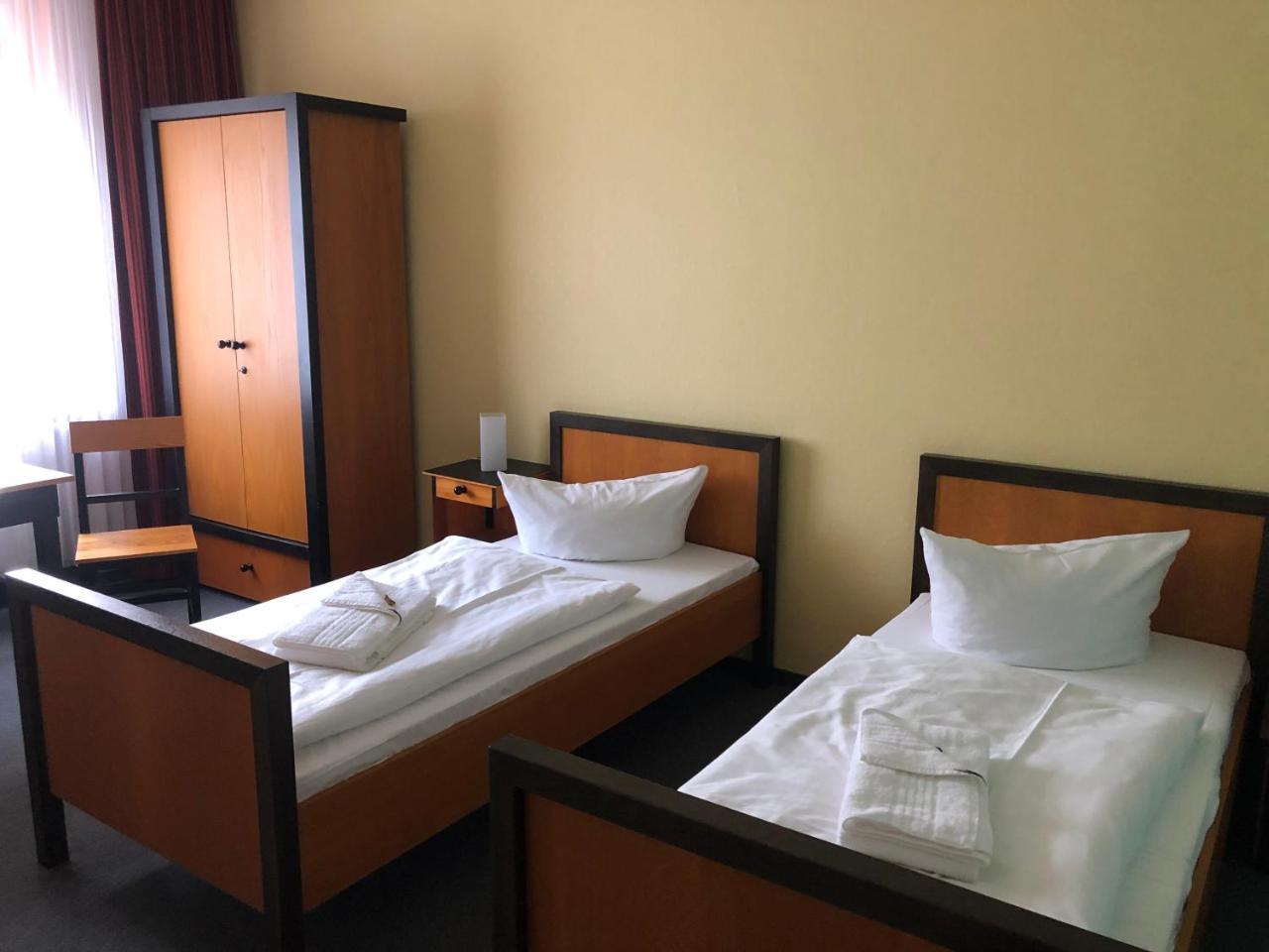Haus Des Volkes - Das Bauhaushotel Probstzella Kültér fotó