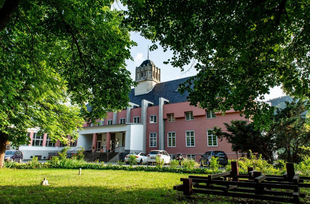 Haus Des Volkes - Das Bauhaushotel Probstzella Kültér fotó