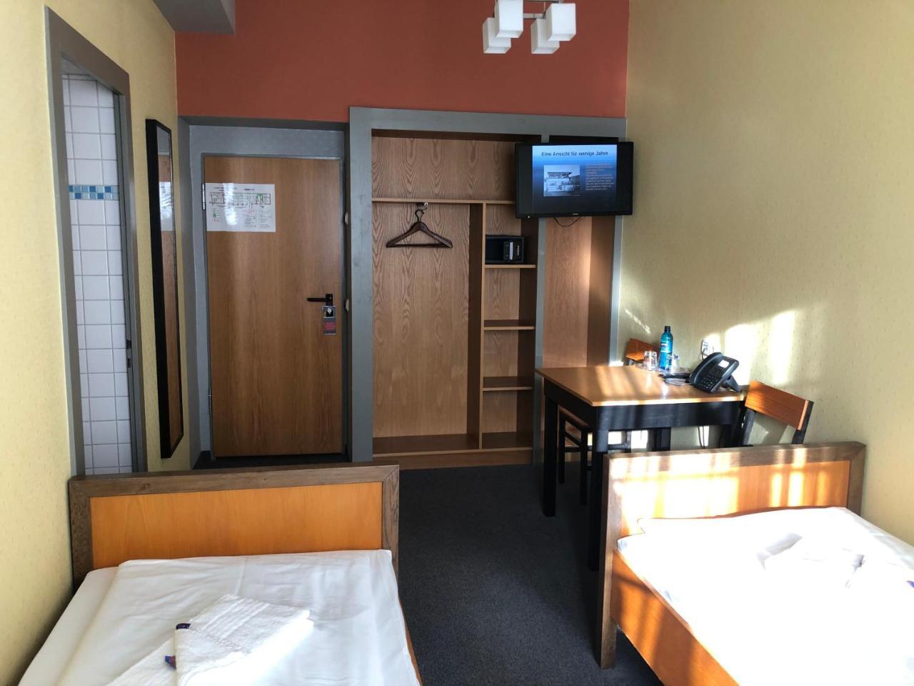 Haus Des Volkes - Das Bauhaushotel Probstzella Kültér fotó