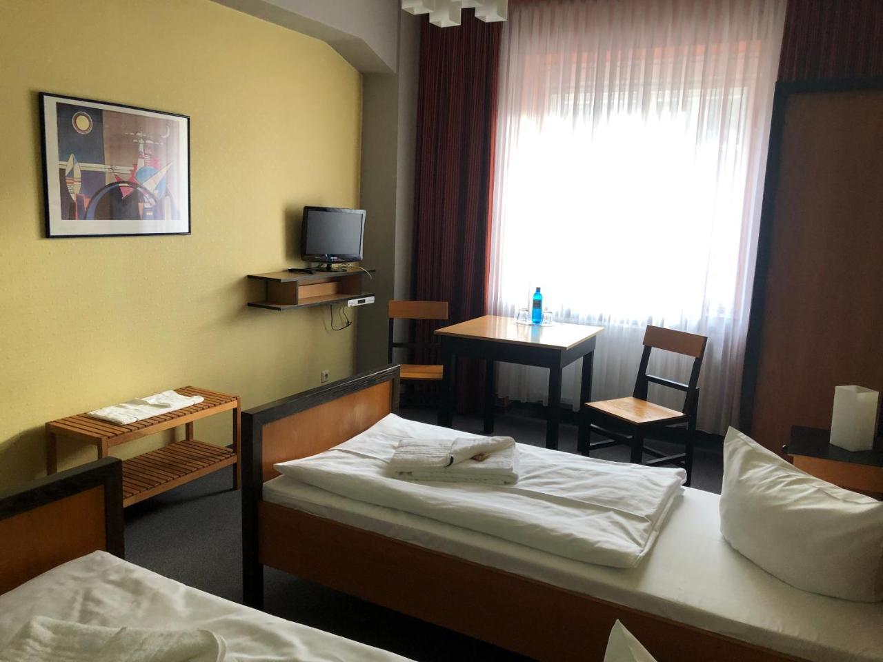 Haus Des Volkes - Das Bauhaushotel Probstzella Kültér fotó
